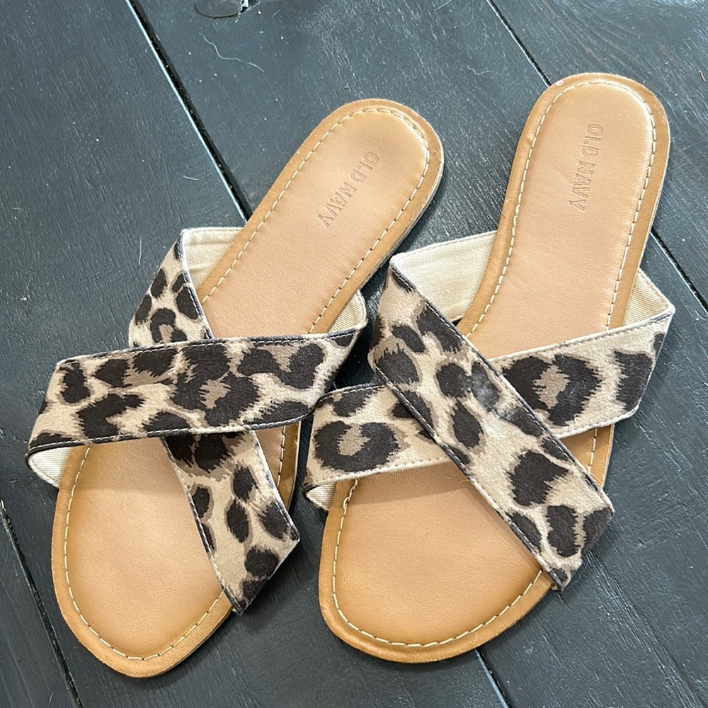 Leopard sandals